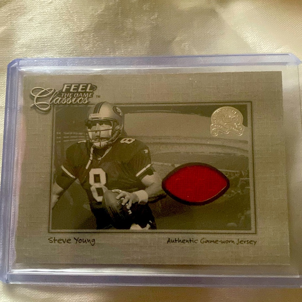 2000 STEVE YOUNG FLEER CLASSICS FEEL THE GAME AUTHENTIC GAME WORN JERSEY CARD